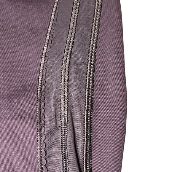 Lululemon Sun Setter Crop Mesh Leggings Women's Size 6 Boysenberry Purple Yoga - Picture 6 of 6